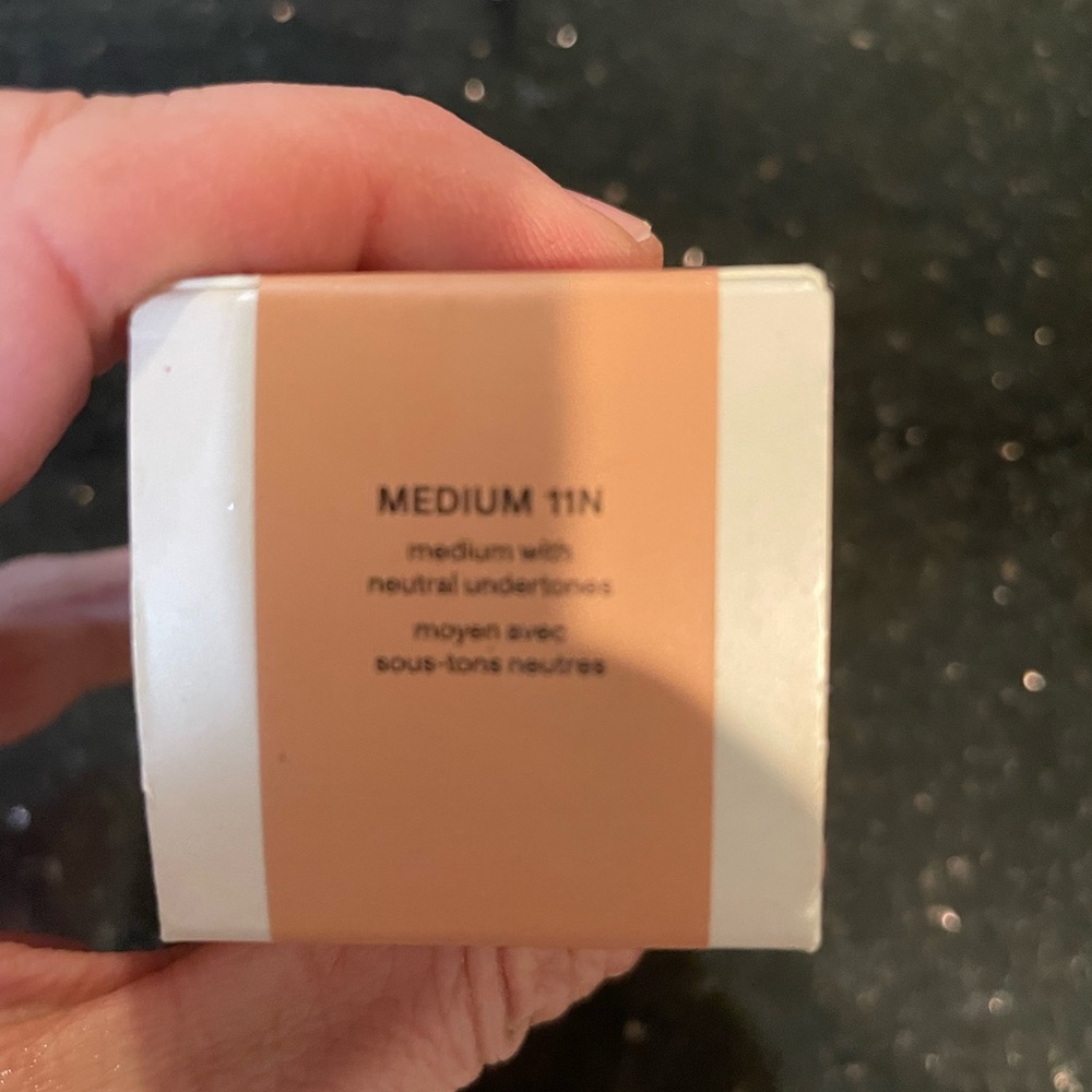 Morphe Medium 11N Neutral Tone Foundation Shade - Picture 2 of 3